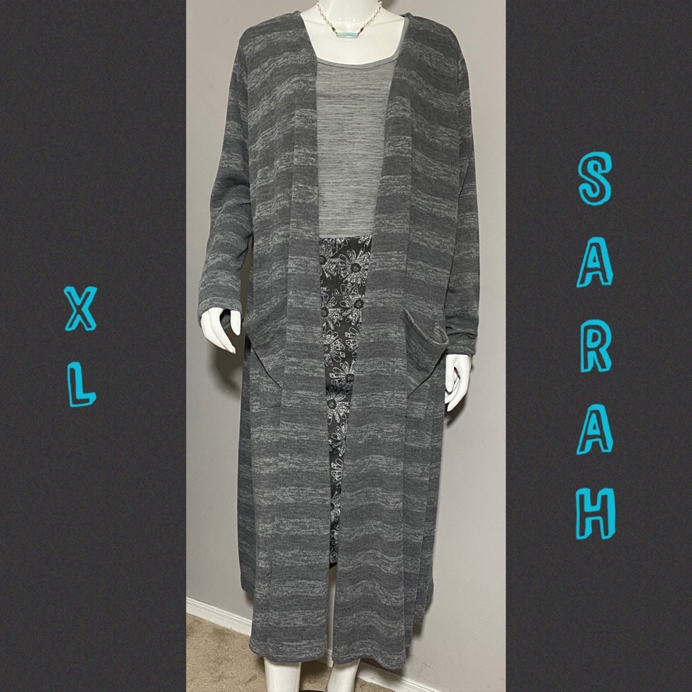 NWT LuLaRoe Large Gray Striped “Sarah.”